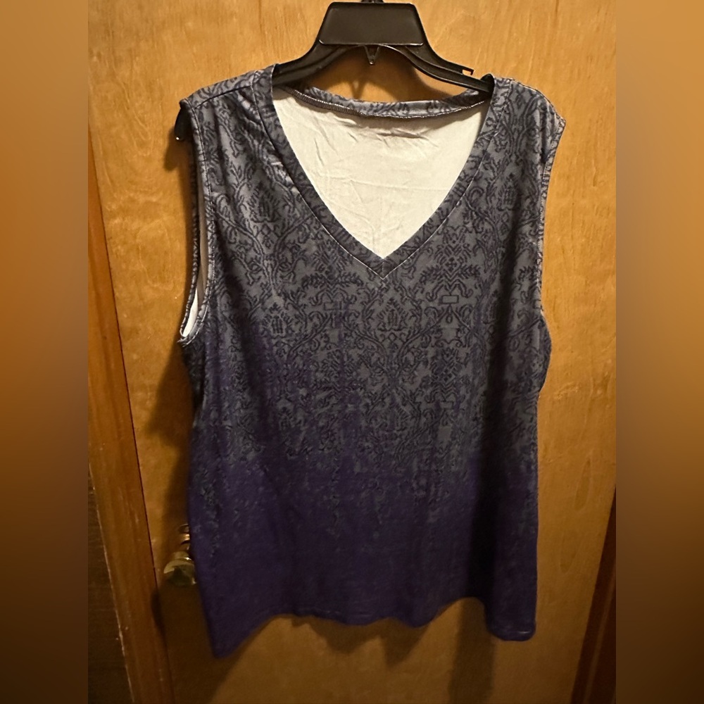 Chic Sleeveless Blue and Purple Sleeveless Top